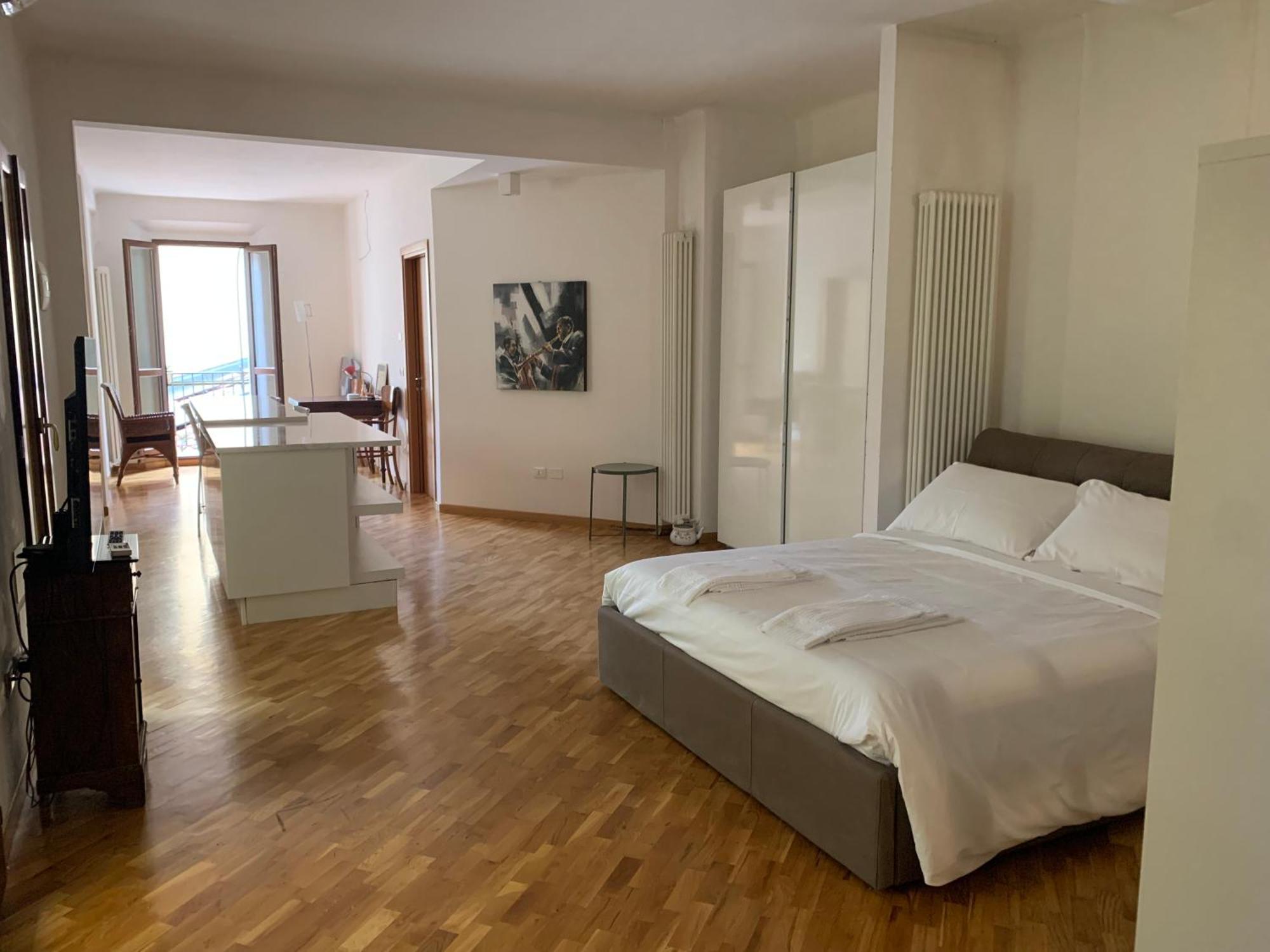 Loft Del Pratello Apartment โบโลญญา ภายนอก รูปภาพ